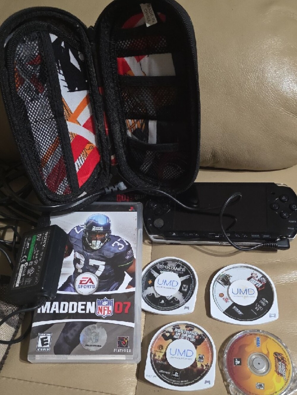 Sony PSP Handheld Game w/Camera, Games, Case and Charger - Picture 2 of 6